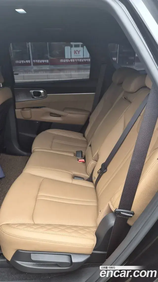 Kia Sorento 2025 — Photo 9/18