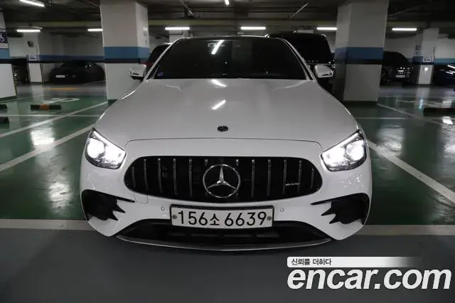 Mercedes-Benz E-Class 2021 — Photo 2/18