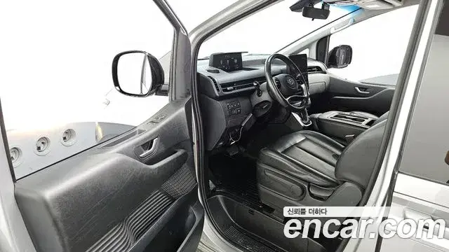 Hyundai Staria 2021 — Şəkil 11/20