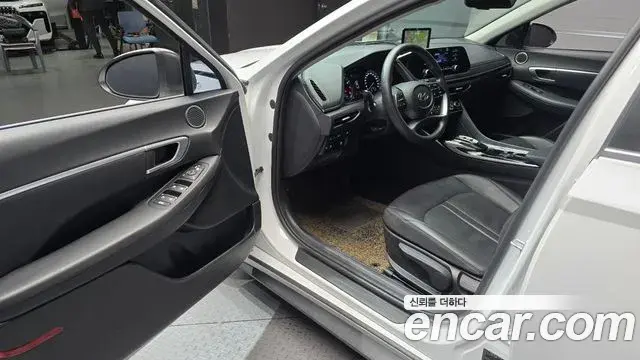 Hyundai Sonata Hybrid 2021 — ფოტო 7/20