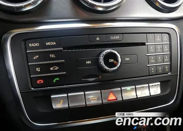 Mercedes-Benz CLA-Class 2018 — Photo 17/20
