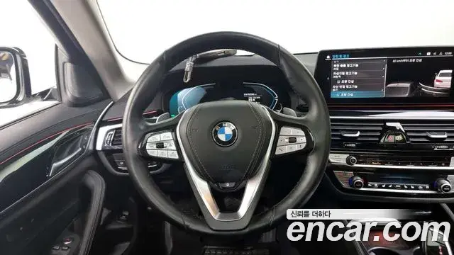 BMW 5 Series 2020 — Фото 13/20