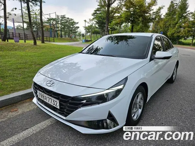 Hyundai The New Avante Hybrid, 2021