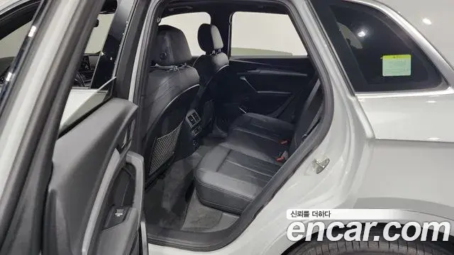 Audi Q5 2020 — ფოტო 12/20