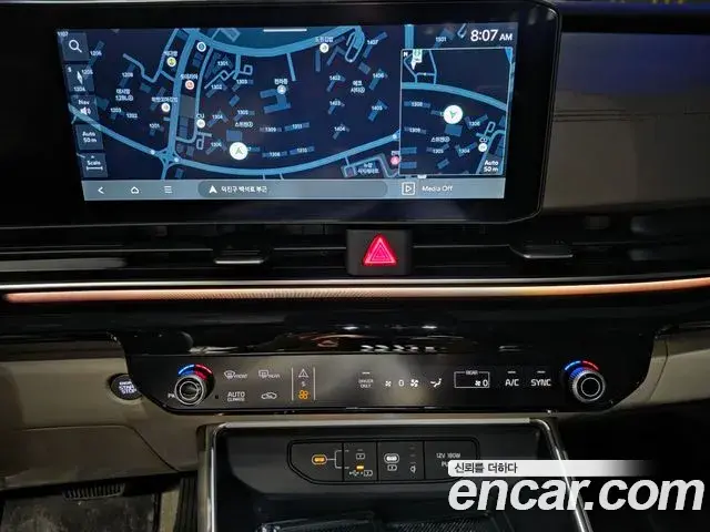 Kia Carnival 2025 — Фото 13/17