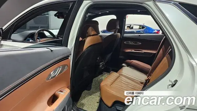 Genesis GV70 2023 — Şəkil 19/20