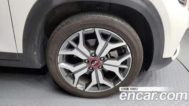 Kia Seltos 2021 — Şəkil 2/20