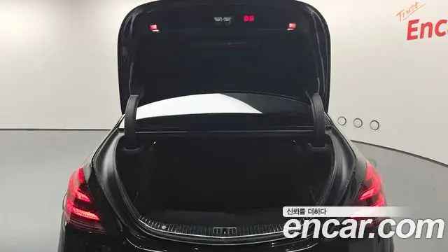 Mercedes-Benz S-Class 2019 — ფოტო 11/20