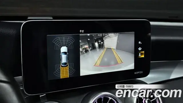 Mercedes-Benz GLC-Class 2021 — ფოტო 13/20