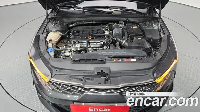Kia K5 2021 — ფოტო 15/20