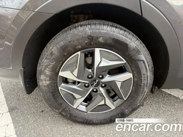 Kia Sorento 2022 — Şəkil 15/20