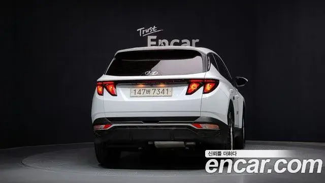 Hyundai Tucson Hybrid 2021 — ფოტო 17/20