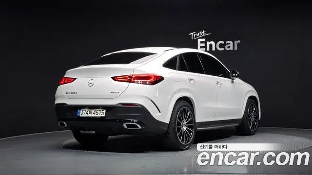 Mercedes-Benz GLE-Class 2022 — Фото 2/20