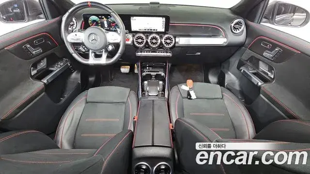 Mercedes-Benz GLB-Class 2022 — Photo 2/20