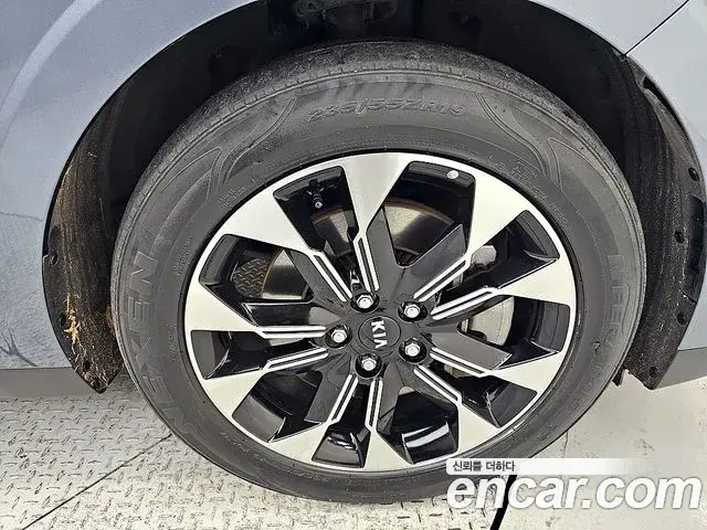 Kia Carnival 2021 — Photo 20/20