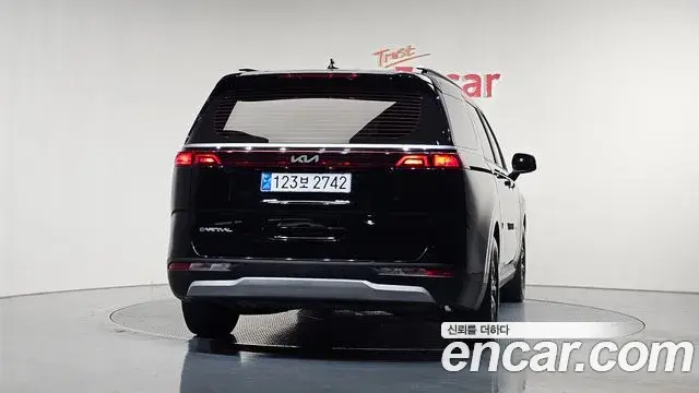 Kia Carnival 2022 — Photo 4/20