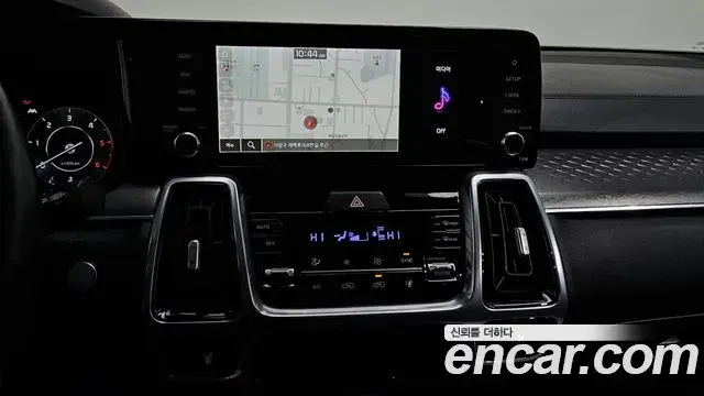 Kia Sorento 2023 — ფოტო 4/20