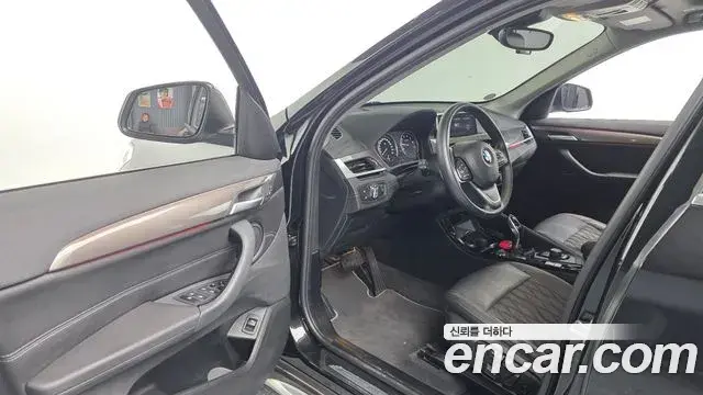 BMW X1 2021 — Photo 7/20