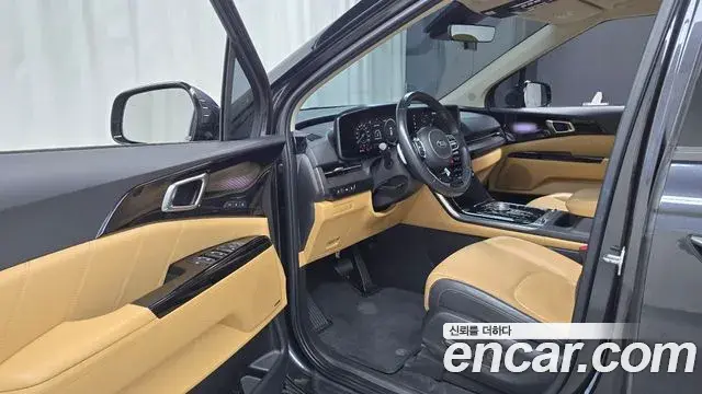 Kia Carnival 2021 — Photo 6/20