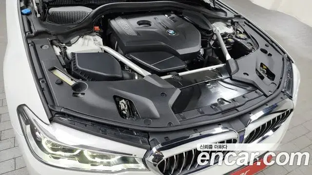 BMW 5 Series 2018 — Photo 5/20