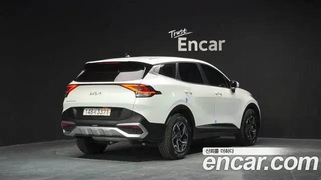 Kia Sportage 2022 — ფოტო 1/20