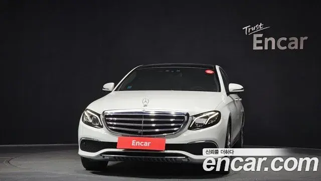 Mercedes-Benz E-Class 2019 — Фото 3/20
