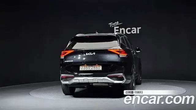 Kia Sportage 2021 — Фото 4/20