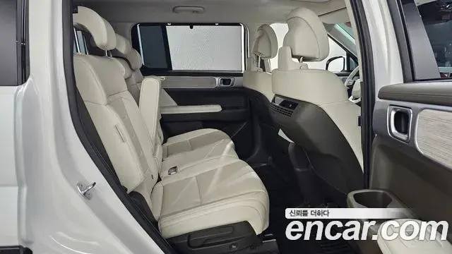 Hyundai Santa Fe 2023 — Фото 12/20