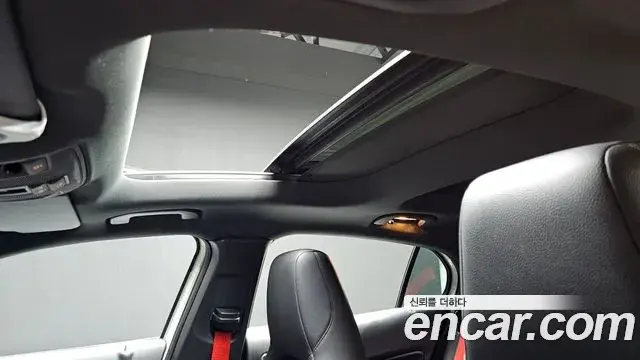 Mercedes-Benz GLA-Class 2018 — ფოტო 14/20