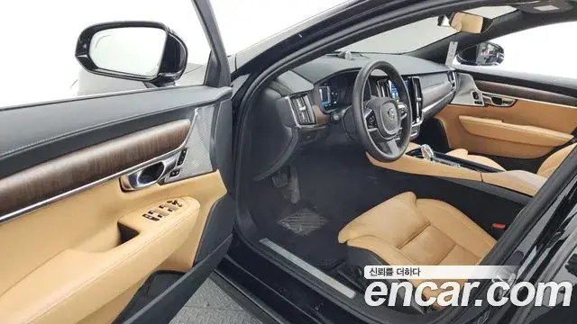 Volvo S90 2022 — Photo 1/20