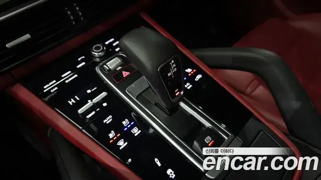 Porsche Cayenne 2022 — Фото 7/20