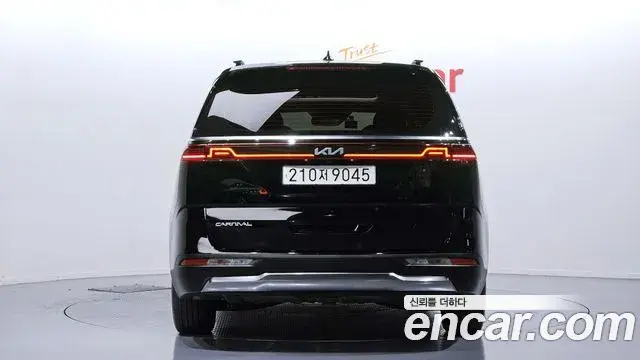 Kia Carnival 2023 — Şəkil 9/20