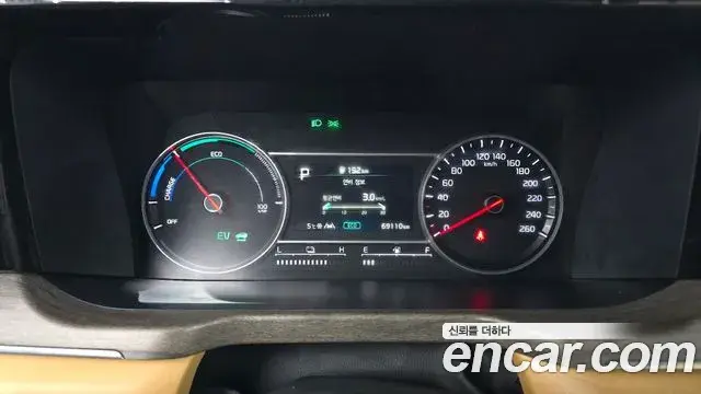 Kia Sorento 2021 — Фото 8/20