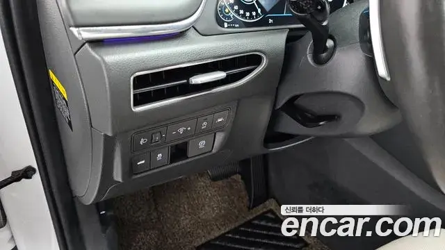 Hyundai Sonata Hybrid 2019 — Photo 5/20
