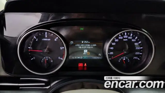 Kia Carnival 2020 — Şəkil 9/20