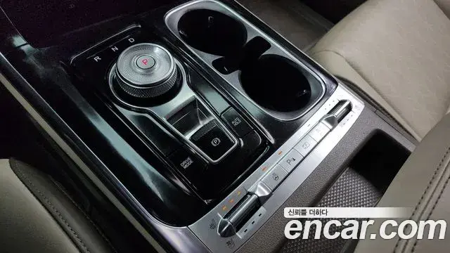 Kia Carnival 2020 — Şəkil 13/20