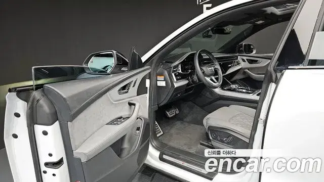 Audi Q8 2022 — ფოტო 10/20