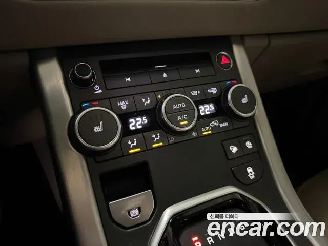 Land Rover Range Rover Evoque 2018 — Фото 15/20