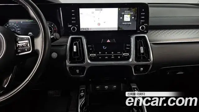Kia Sorento 2022 — Фото 15/20
