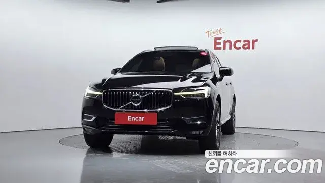 Volvo XC60 2019 — Фото 3/20