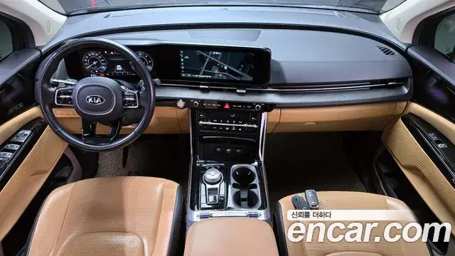 Kia Carnival 2020 — Photo 14/20
