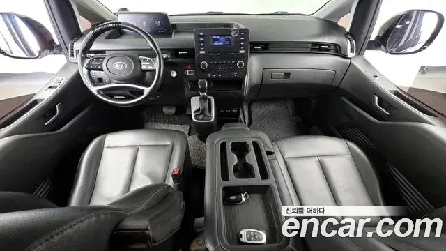 Hyundai Staria 2021 — Фото 7/20