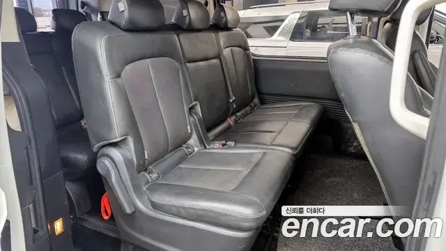 Hyundai Staria 2021 — Фото 12/20
