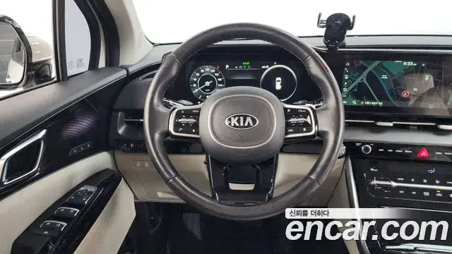Kia Carnival 2021 — Photo 12/20