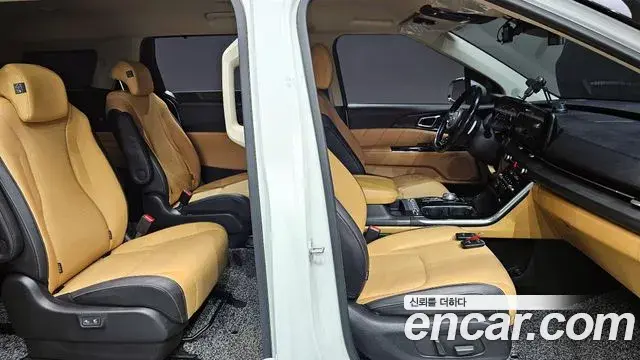 Kia Carnival 2021 — Фото 9/20