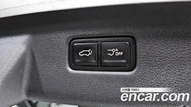 Kia Carnival 2021 — Фото 18/20