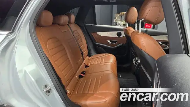 Mercedes-Benz GLC-Class 2022 — Şəkil 11/20