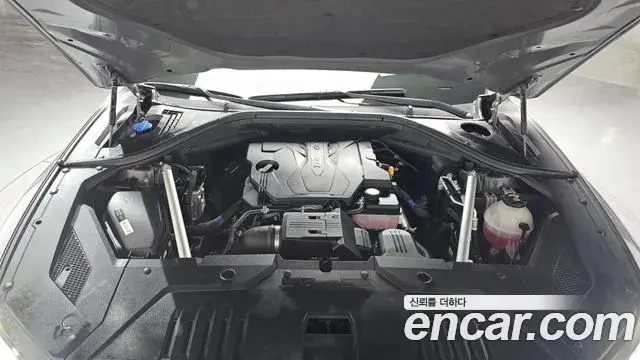 Genesis GV70 2021 — Photo 16/20