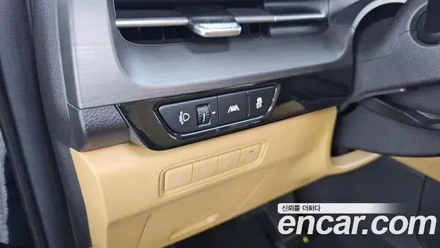 Kia Carnival 2021 — Фото 16/20