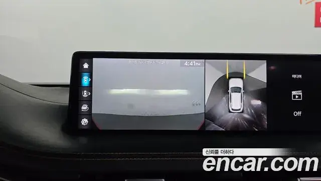 Genesis GV70 2021 — ფოტო 2/20
